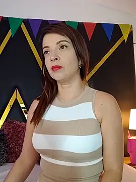 Snapshot of Adel_Nesbiit chatting on October 5, 9:44 am Adel Nesbiit online show from October 5, 9:44 am