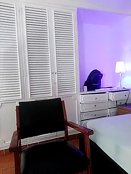 Adel Nesbiit online show from February 19, 7:44 pm