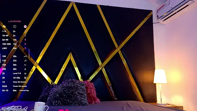 Snapshot of Adel_Nesbiit chatting on September 16, 7:26 pm Adel Nesbiit online show from September 16, 7:26 pm