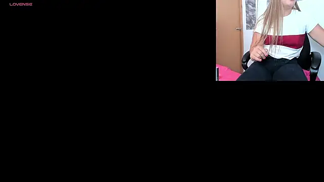 Snapshot of SofiaJoness_ chatting on October 29, 7:57 pm SofiaJoness online show from October 29, 7:57 pm