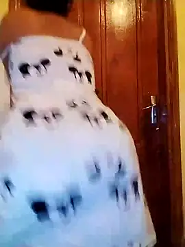 Snapshot of SosoDaloaa chatting on February 13, 9:06 pm SosoDaloaa online show from February 13, 9:06 pm