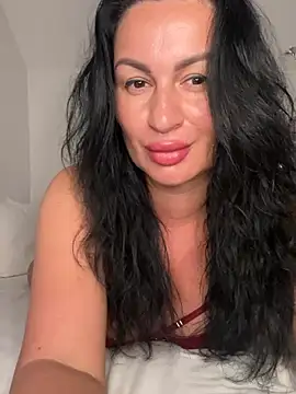 Helena7077 online show from June 13, 10:29 pm