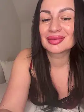 Helena7077 online show from February 18, 11:45 pm