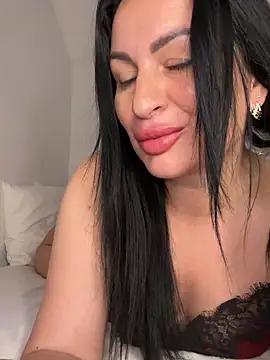 Helena7077 online show from May 17, 12:10 am