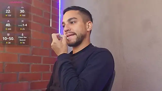 Snapshot of Leandro_valenzuela chatting on March 3, 3:41 pm Leandro valenzuela online show from March 3, 3:41 pm