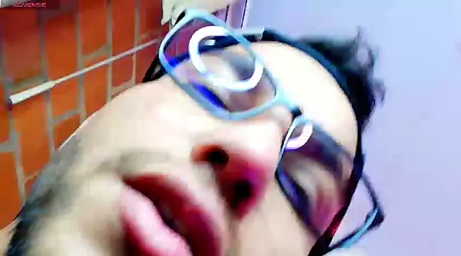 Leandro valenzuela online show from March 12, 9:13 pm