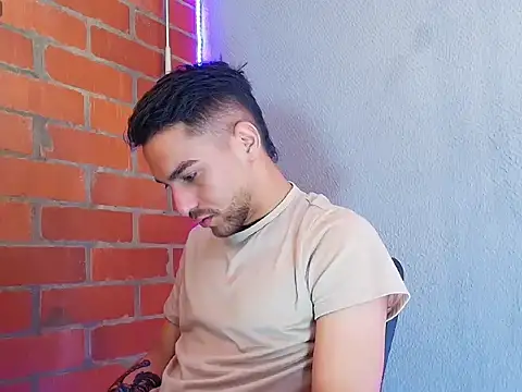 Leandro valenzuela online show from September 24, 4:13 pm