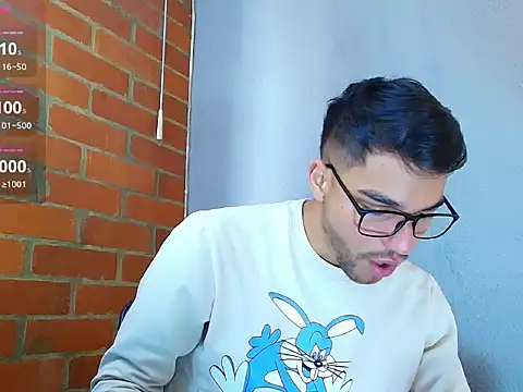 Leandro valenzuela online show from October 12, 8:43 pm