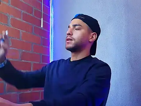 Leandro valenzuela online show from November 6, 2:54 pm