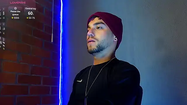 Snapshot of Leandro_valenzuela chatting on January 6, 4:49 am Leandro valenzuela online show from January 6, 4:49 am