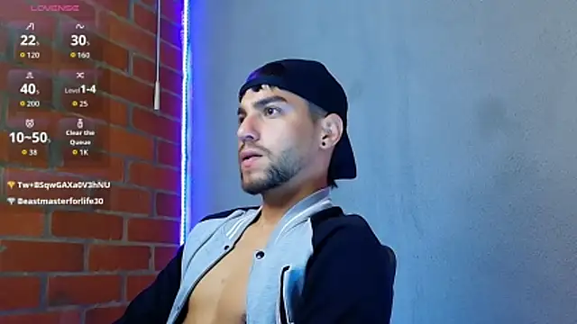 Snapshot of Leandro_valenzuela chatting on January 6, 4:55 pm Leandro valenzuela online show from January 6, 4:55 pm