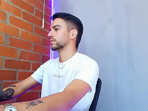 Leandro valenzuela online show from October 2, 6:00 pm