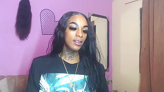 Snapshot of badgirls_cx chatting on October 8, 11:27 pm badgirls cx online show from October 8, 11:27 pm