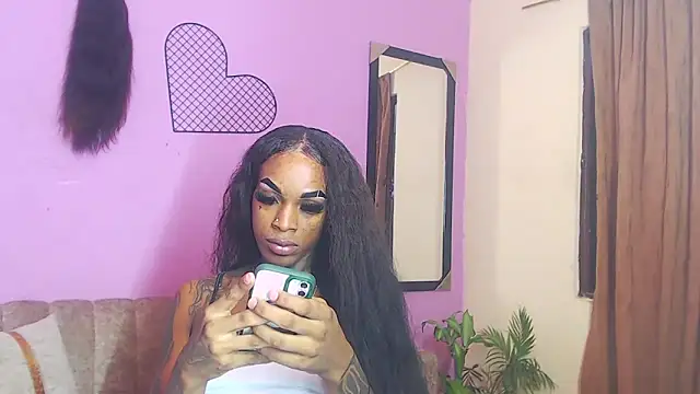 Snapshot of badgirls_cx chatting on October 4, 6:09 pm badgirls cx online show from October 4, 6:09 pm