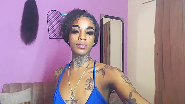 Snapshot of badgirls_cx chatting on September 28, 10:17 pm badgirls cx online show from September 28, 10:17 pm