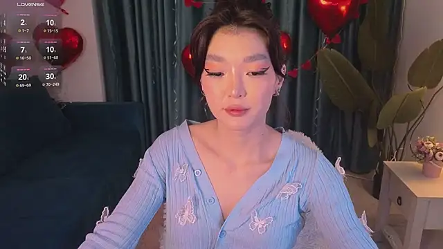 Snapshot of AudreyMell chatting on February 14, 2:54 pm AudreyMell online show from February 14, 2:54 pm