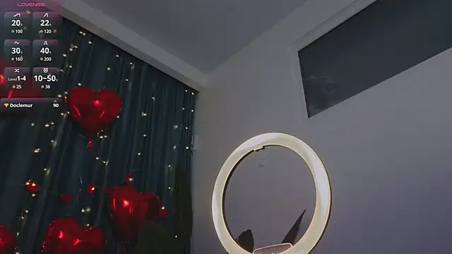 Snapshot of AudreyMell chatting on February 18, 5:53 pm AudreyMell online show from February 18, 5:53 pm