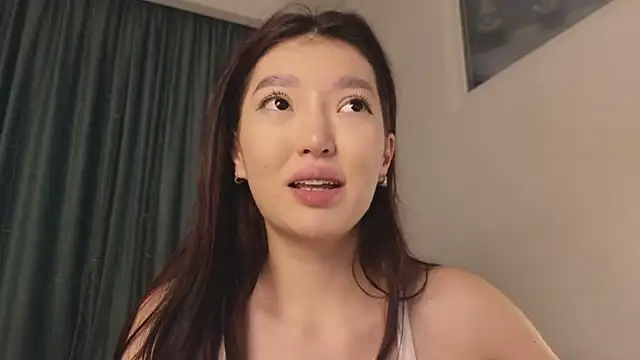 AudreyMell online show from March 10, 2:43 pm