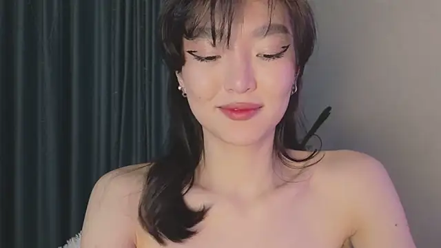 Snapshot of AudreyMell chatting on February 27, 9:04 pm AudreyMell online show from February 27, 9:04 pm