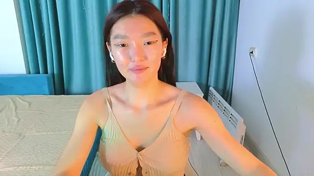 Snapshot of AudreyMell chatting on September 19, 2:43 pm AudreyMell online show from September 19, 2:43 pm