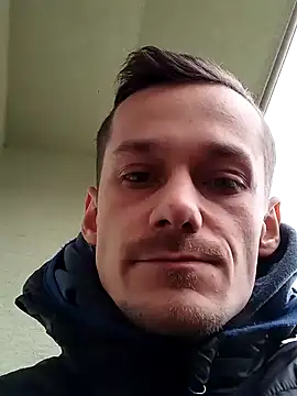 Snapshot of Crazzy_Maiky chatting on December 24, 12:00 pm Crazzy Maiky online show from December 24, 12:00 pm