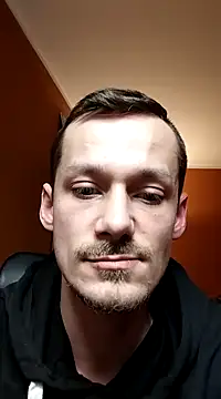 Snapshot of Crazzy_Maiky chatting on February 13, 5:54 pm Crazzy Maiky online show from February 13, 5:54 pm