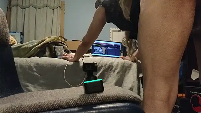 Sandrasaa online show from January 9, 11:39 am