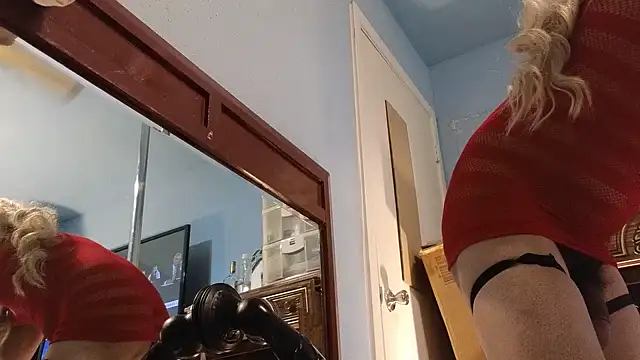 Sandrasaa online show from February 14, 8:10 am