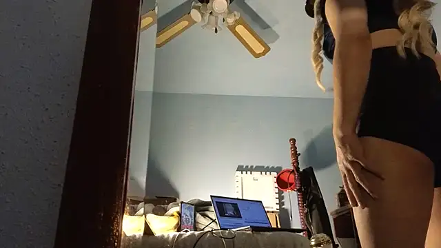 Sandrasaa online show from March 12, 10:30 am