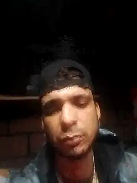 Snapshot of _Dmente_ chatting on February 24, 8:27 am Dmente online show from February 24, 8:27 am