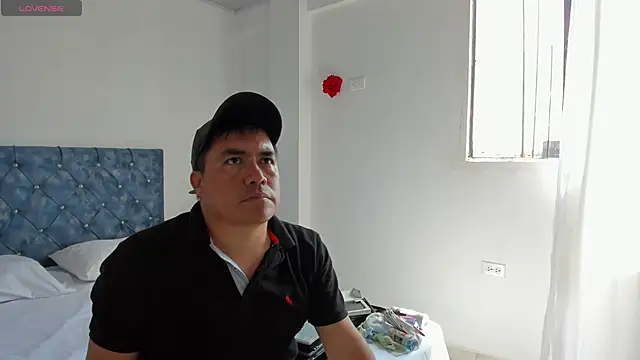 Jhonatan Morales S online show from January 28, 6:49 pm
