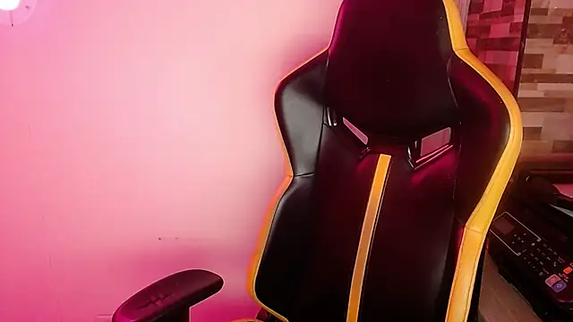 Jhonatan Morales S online show from November 1, 11:42 pm