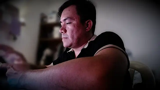 Snapshot of Jhonatan_Morales_S chatting on June 17, 2:00 am Jhonatan Morales S online show from June 17, 2:00 am