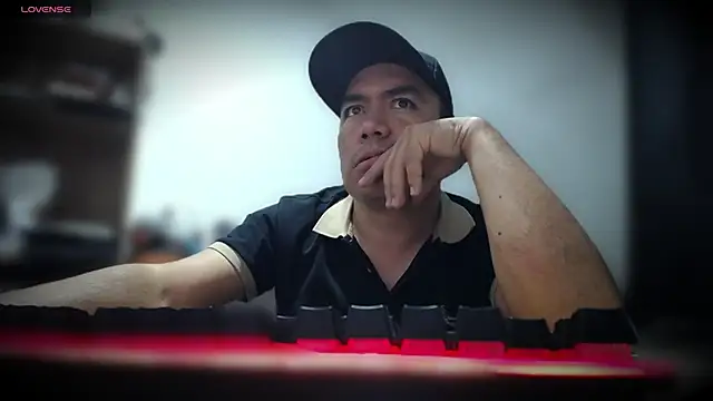 Jhonatan Morales S online show from November 29, 3:06 am