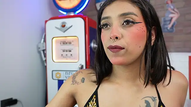 miss collins online show from March 4, 6:04 pm