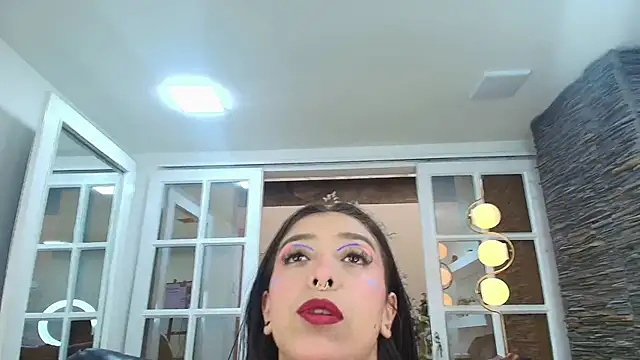 miss collins online show from November 4, 6:33 pm