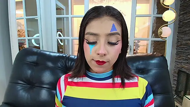 miss collins online show from December 4, 5:45 pm