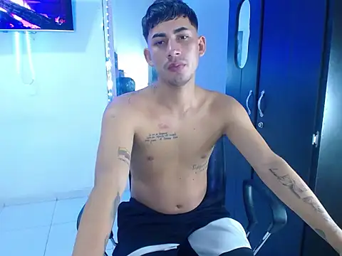 Snapshot of boy_latino_sex chatting on September 24, 5:36 am boy latino sex online show from September 24, 5:36 am