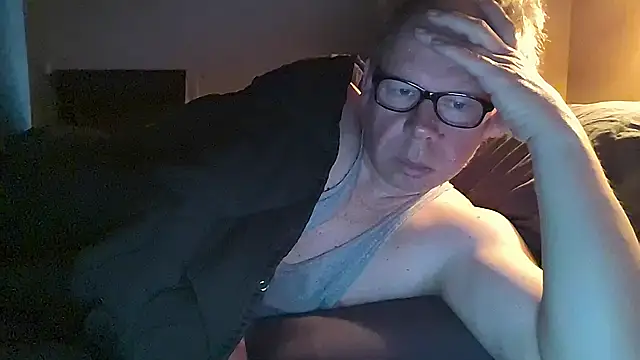 kinkyslet8 online show from April 12, 6:16 am