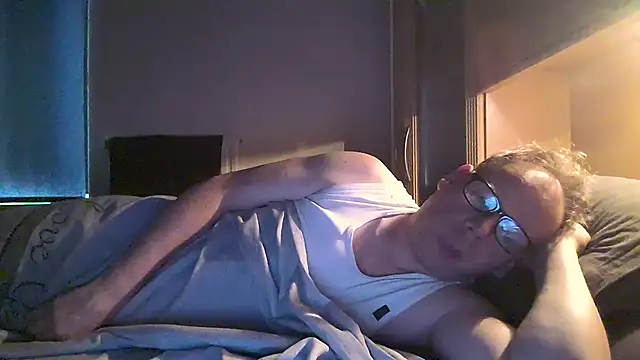 kinkyslet8 online show from September 21, 7:57 am