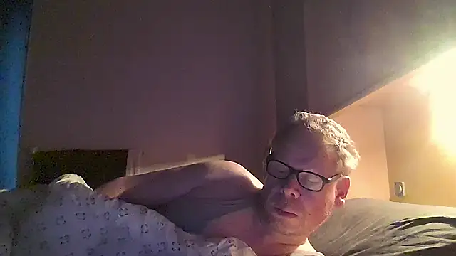 kinkyslet8 online show from November 2, 8:30 am