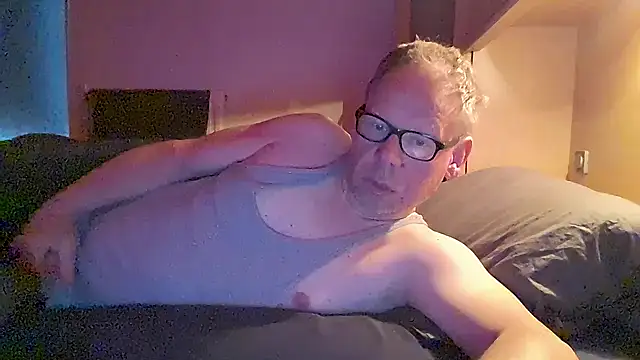 kinkyslet8 online show from May 3, 6:29 am