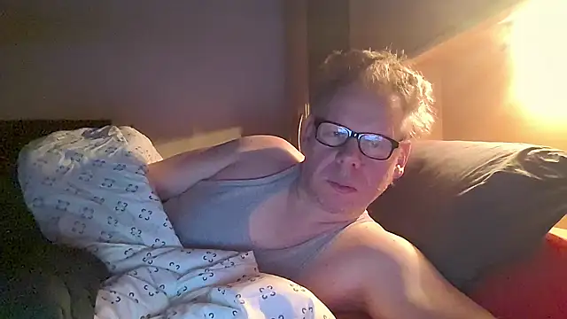 kinkyslet8 online show from December 20, 7:00 am