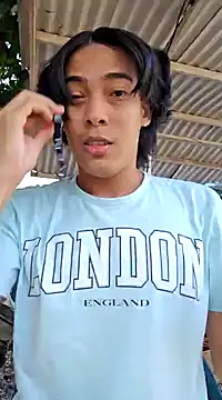 Snapshot of NickSull__ chatting on February 17, 1:00 pm NickSull online show from February 17, 1:00 pm