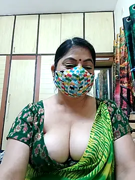 Snapshot of Ratna-777 chatting on October 8, 6:19 pm Ratna-777 online show from October 8, 6:19 pm