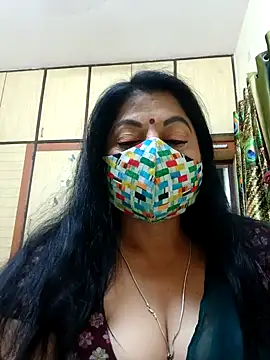 Snapshot of Ratna-777 chatting on March 18, 6:17 pm Ratna-777 online show from March 18, 6:17 pm