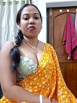 DREAM GIRL-30 online show from March 9, 6:00 pm
