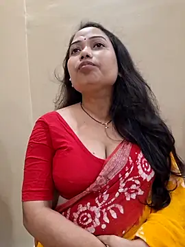 DREAM GIRL-30 online show from April 18, 7:07 pm