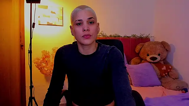 Charlee pink online show from April 2, 5:25 am