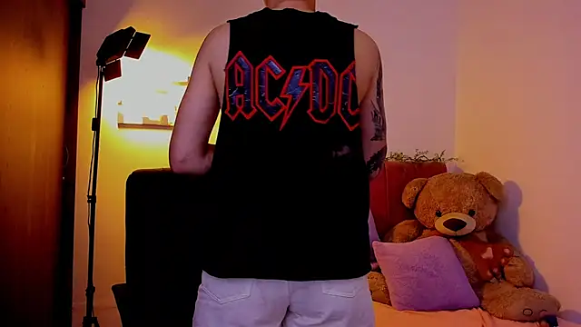 Charlee pink online show from April 2, 8:37 pm